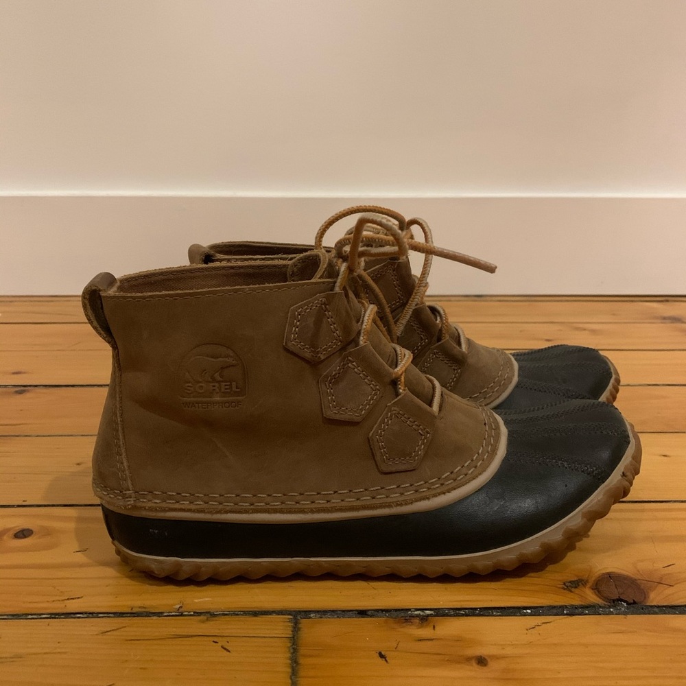 WOMEN'S OUT ’N ABOUT SOREL BOOT